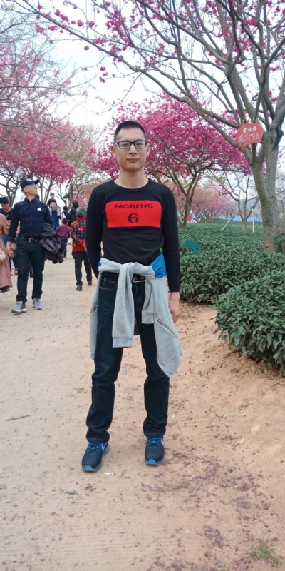 小梁的第一张照片--尤溪婚介网