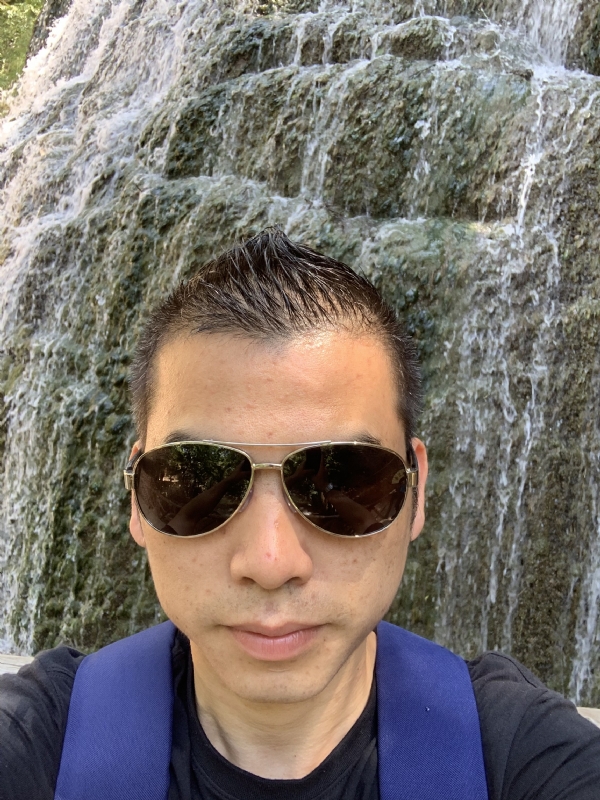 高兴的第二张照片--尤溪婚介网
