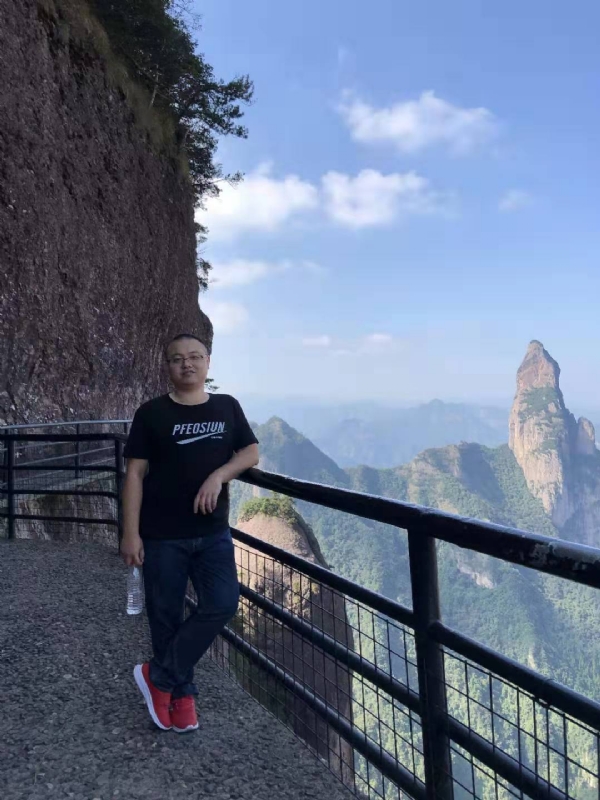 不杵于物的第一张照片--尤溪婚介网