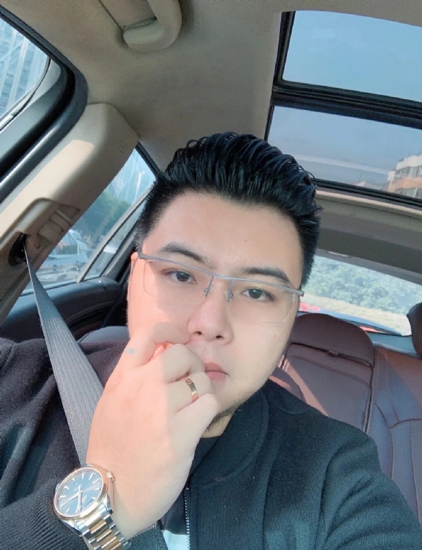 把苹果咬哭的第一张照片--尤溪婚介网