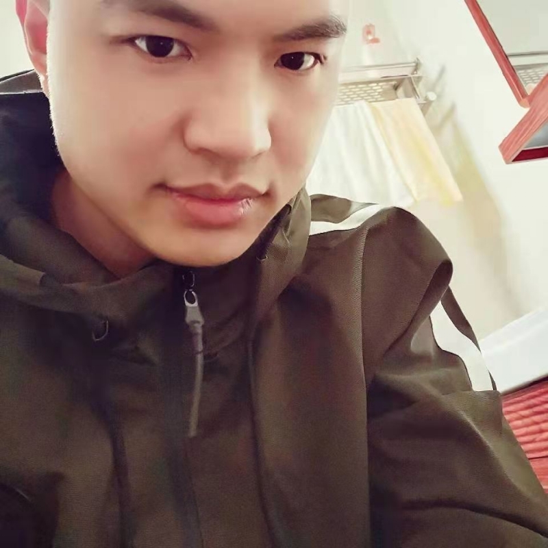 高大上的宅男的第二张照片--尤溪婚介网