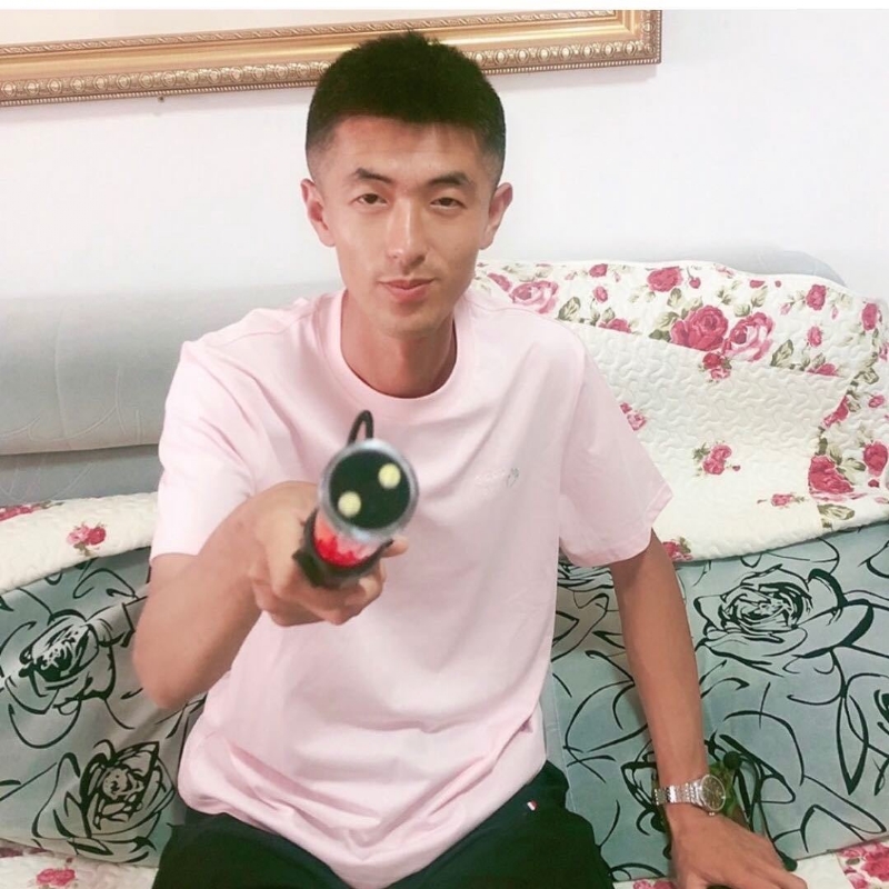 转身留下孤独的她的第一张照片--尤溪婚介网