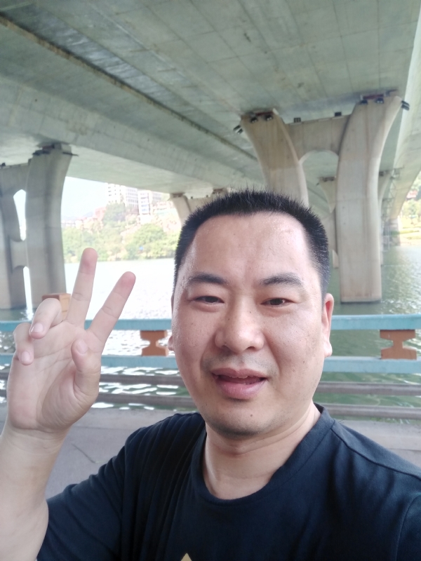 上人的第一张照片--尤溪婚介网