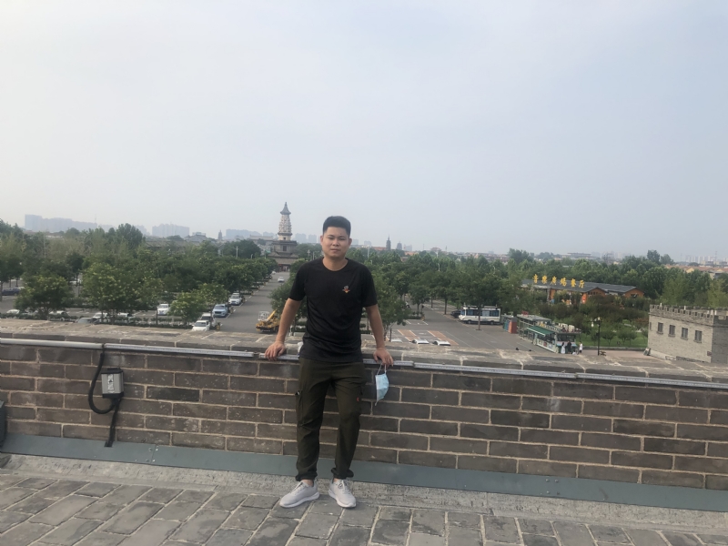 123.向左向右的第一张照片--尤溪婚介网