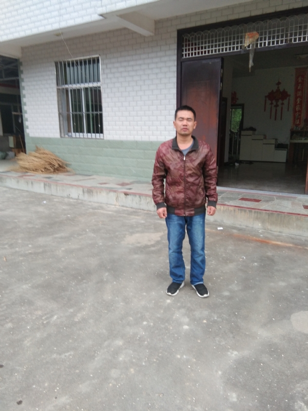 阿泉的第一张照片--尤溪婚介网