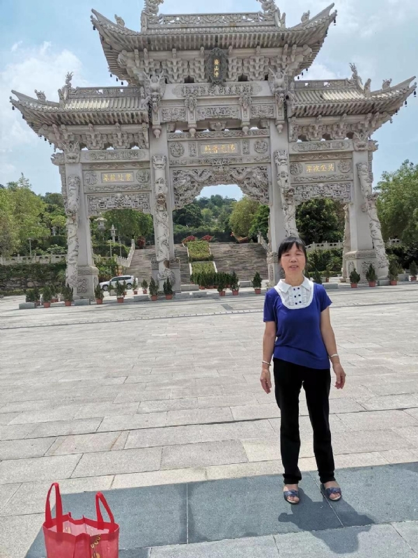面朝大海春暖花开的第一张照片--尤溪婚介网