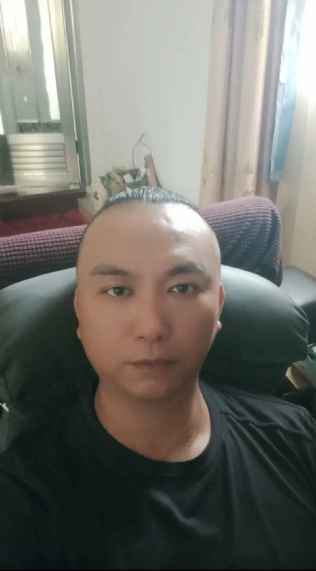 施逸森的第一张照片--尤溪婚介网
