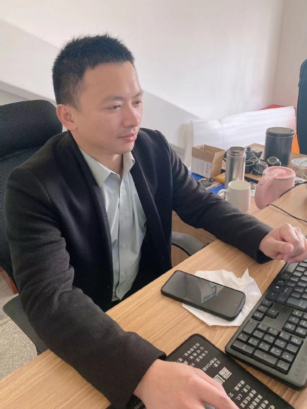 落叶知秋的第一张照片--尤溪婚介网