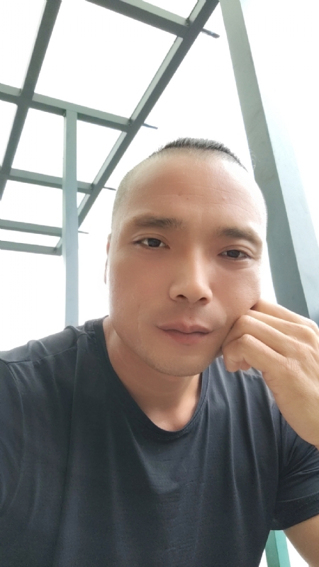 伯爵的第三张照片--尤溪婚介网
