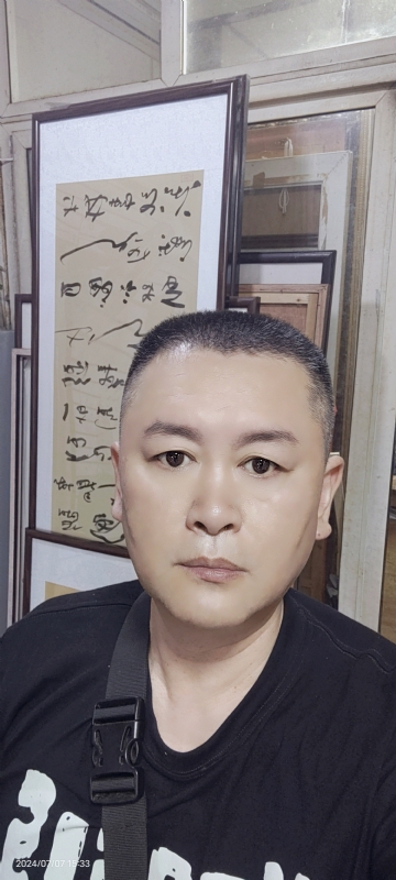 永恒的瞬间的第一张照片--尤溪婚介网
